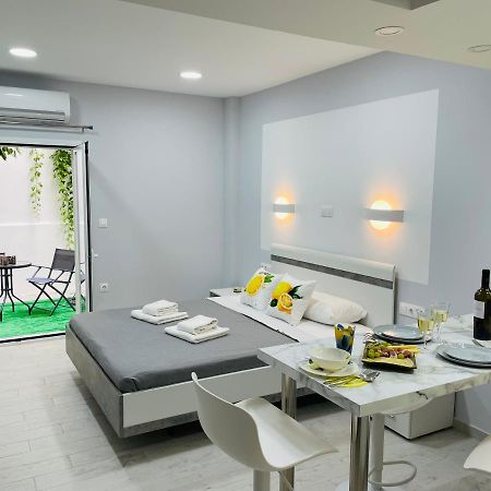 Lemoni Garden Apartment Vipgreece Атина Екстериор снимка